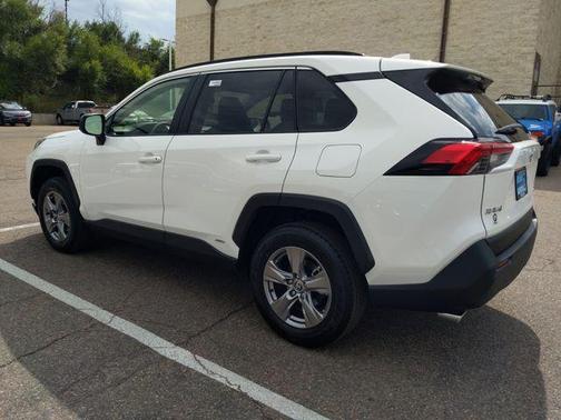 2025 Toyota RAV4 Hybrid LE