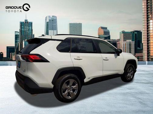 2025 Toyota RAV4 Hybrid LE