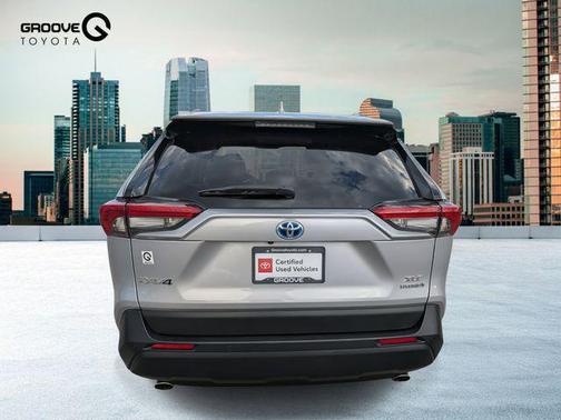 2024 Toyota RAV4 Hybrid XLE Premium