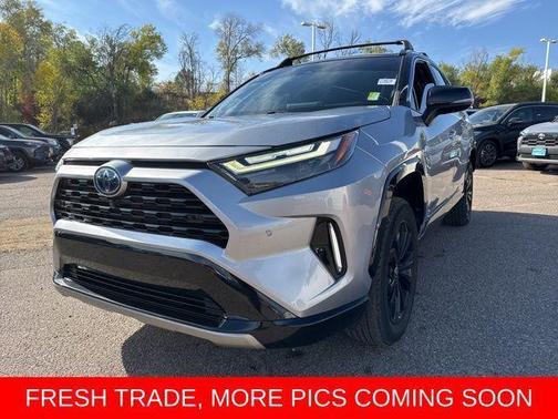 2022 Toyota RAV4 Hybrid SE