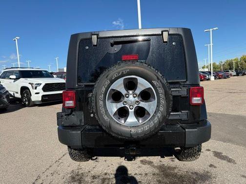 2016 Jeep Wrangler Unlimited Sahara