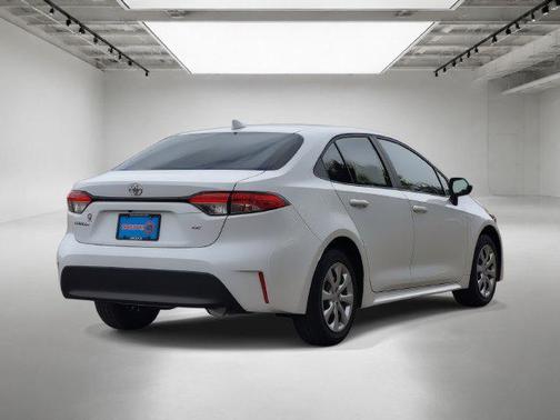 Ice Cap 2027 Toyota Corolla LE