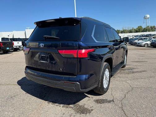 2024 Toyota Sequoia SR5