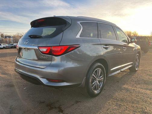 2016 INFINITI QX60 Base