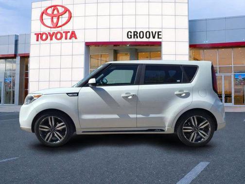 Clear White 2016 Kia Soul +
