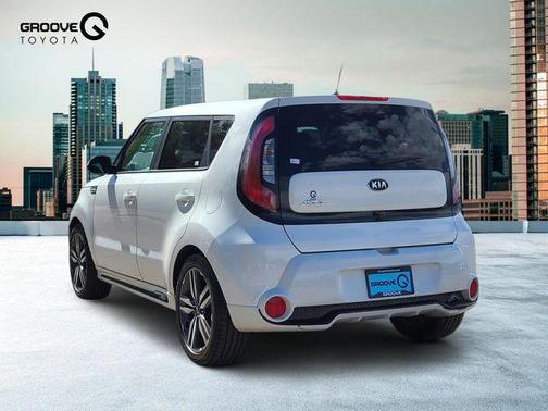 Clear White 2016 Kia Soul +