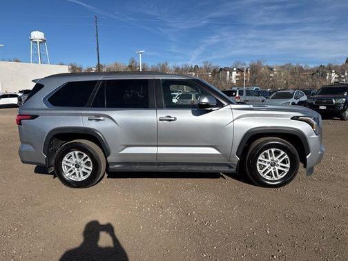 2025 Toyota Sequoia SR5