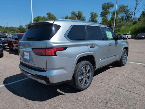 2025 Toyota Sequoia Base