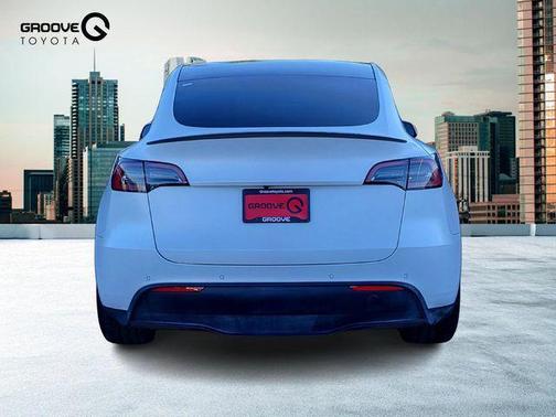 2022 Tesla Model Y Performance Dual Motor All-Wheel Drive