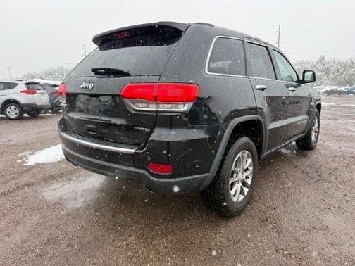 Brilliant Black Crystal Pearlcoat 2014 Jeep Grand Cherokee Limited