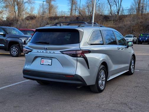 2023 Toyota Sienna XLE