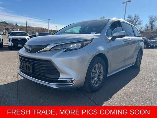 2023 Toyota Sienna XLE