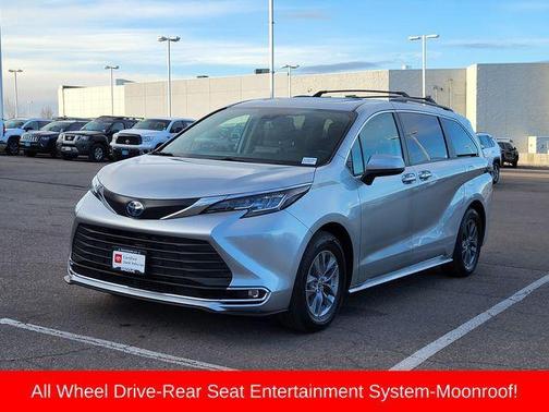 2023 Toyota Sienna XLE