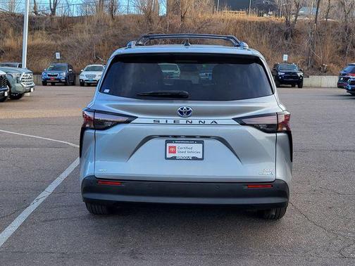 2023 Toyota Sienna XLE