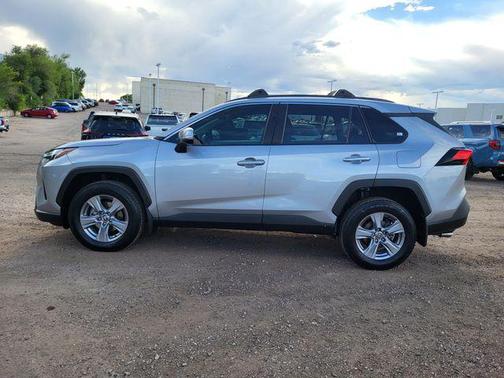 Silver Sky Metallic 2022 Toyota RAV4 XLE