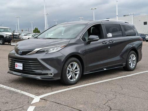 2025 Toyota Sienna Limited 7-Passenger