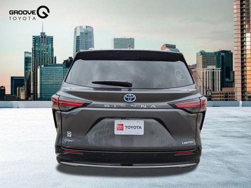 2025 Toyota Sienna Limited 7-Passenger