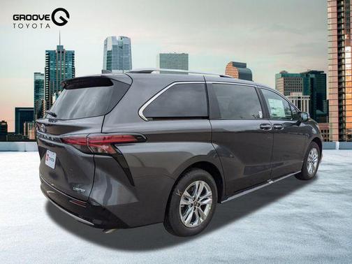 2025 Toyota Sienna Limited 7-Passenger