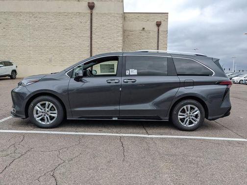 2025 Toyota Sienna Limited 7-Passenger