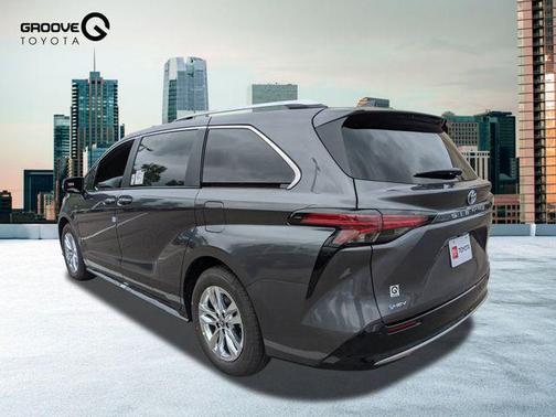 2025 Toyota Sienna Limited 7-Passenger