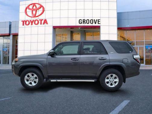 Magnetic Gray Metallic 2015 Toyota 4Runner SR5