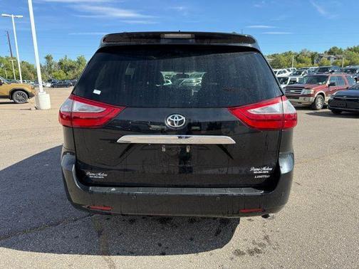 2017 Toyota Sienna Limited