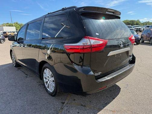 2017 Toyota Sienna Limited