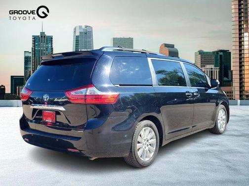 2017 Toyota Sienna Limited