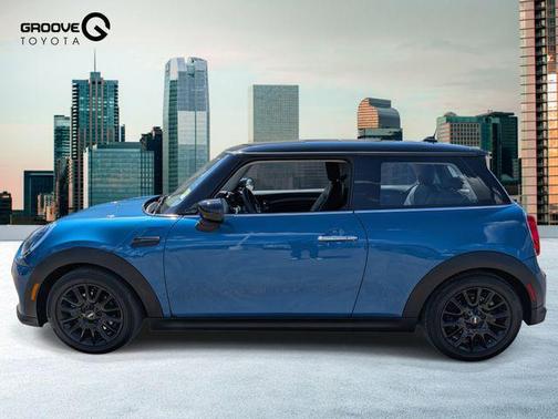 2023 MINI Hardtop Cooper
