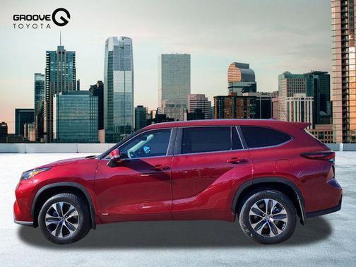 2025 Toyota Highlander Hybrid XLE