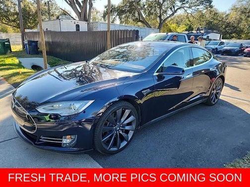 2015 Tesla Model S 85
