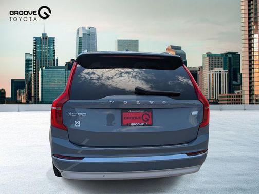 2022 Volvo XC90 Recharge Plug-In Hybrid T8 Inscription Expression 7 Passenger