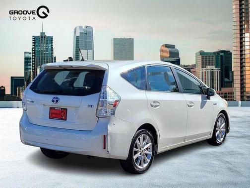 2012 Toyota Prius v Five