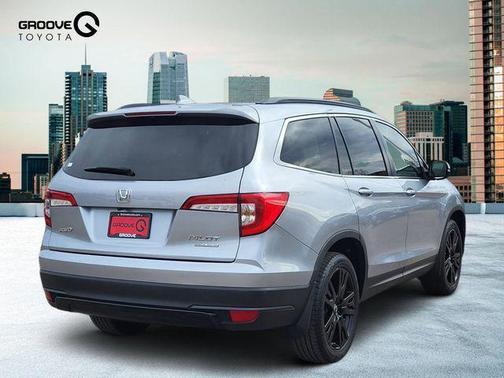 Silver Gray 2022 Honda Pilot AWD Special Edition