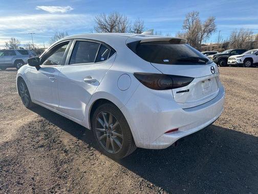 2018 Mazda Mazda3 Touring