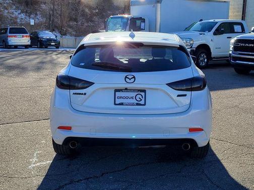 2018 Mazda Mazda3 Touring