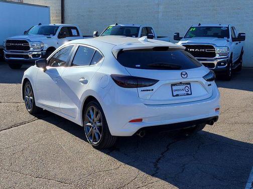 2018 Mazda Mazda3 Touring