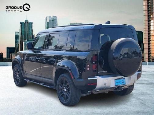 2022 Land Rover Defender 110 S