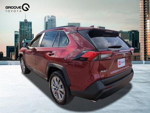 2025 Toyota RAV4 XLE Premium