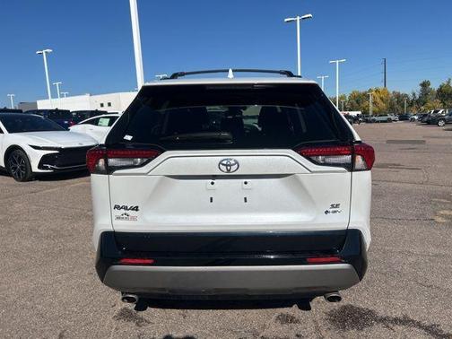 2025 Toyota RAV4 Hybrid SE