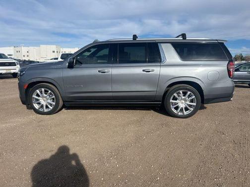 2021 Chevrolet Suburban 4WD High Country