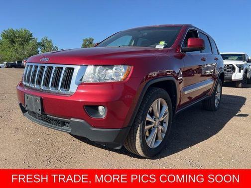 Deep Cherry Red Crystal Pearlcoat 2012 Jeep Grand Cherokee Laredo