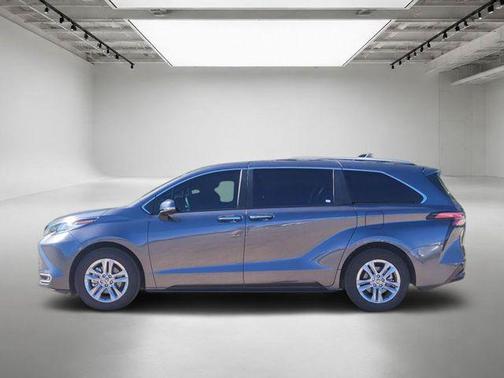 Magnetic Gray Metallic 2025 Toyota Sienna Limited