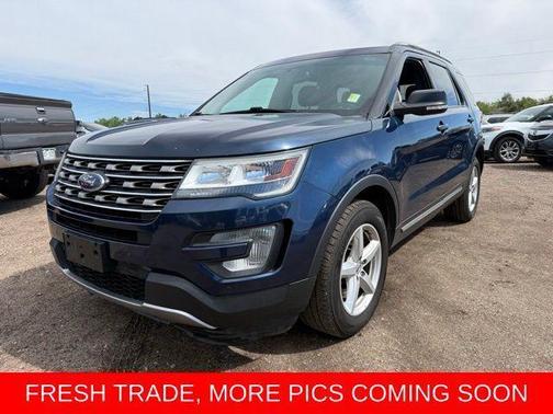 Blue Jeans Metallic 2016 Ford Explorer XLT