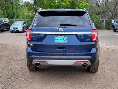 Blue Jeans Metallic 2016 Ford Explorer XLT