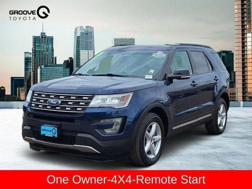 Blue Jeans Metallic 2016 Ford Explorer XLT