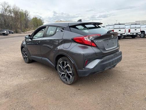 Magnetic Gray Metallic 2022 Toyota C-HR XLE