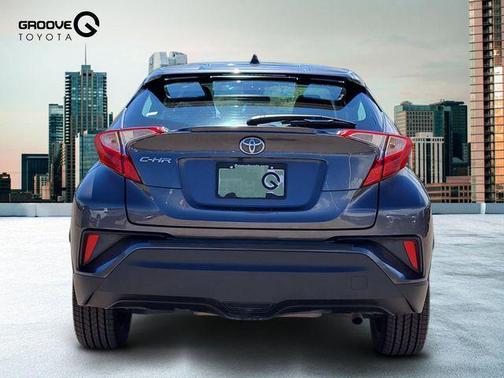 Magnetic Gray Metallic 2022 Toyota C-HR XLE