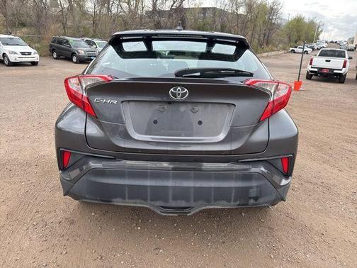 Magnetic Gray Metallic 2022 Toyota C-HR XLE