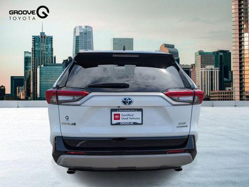 2022 Toyota RAV4 Hybrid SE